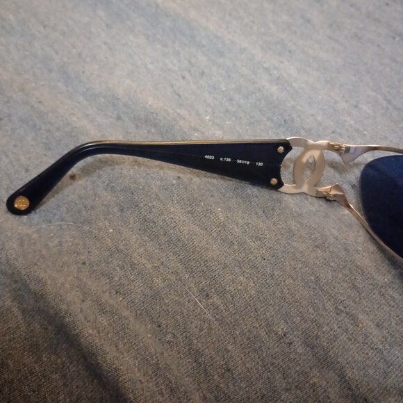 Rare Authentic Vintage 1990's Chanel Sunglasses - Picture 5 of 7